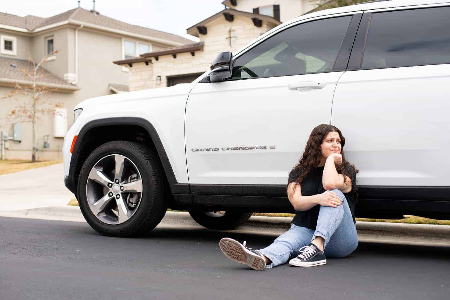Locksmith near me opening car lock in Mobile AL